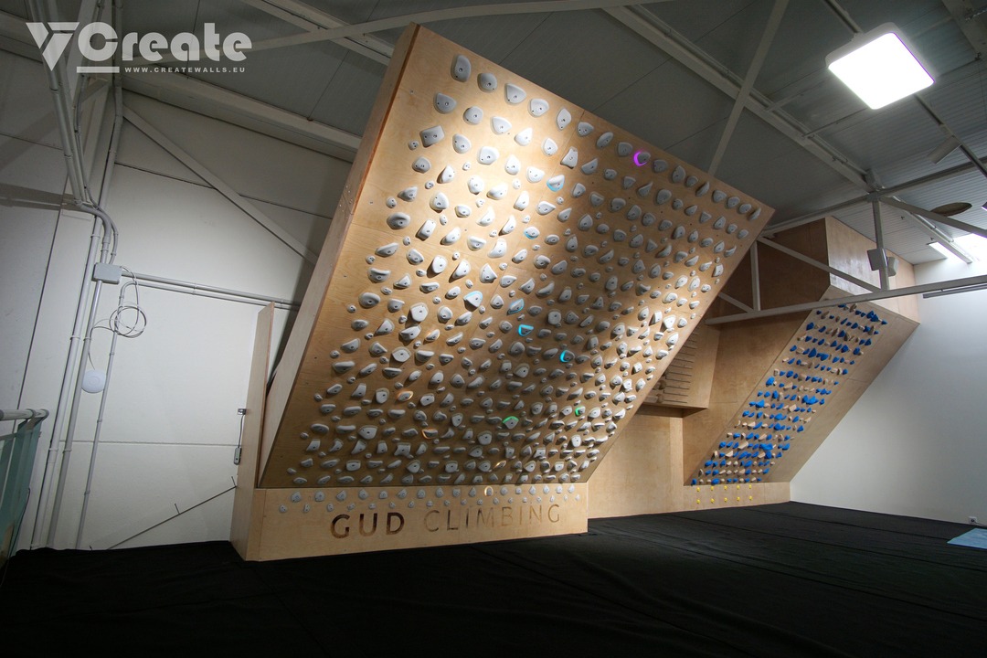 Pared rocodromo en Gud Climbing rocodromo Murcia